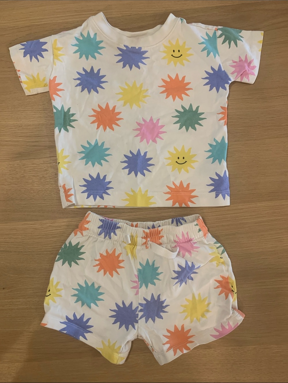 Hanna Andersson Colorful Sun T-shirt and draw string shorts set *100 cotton*